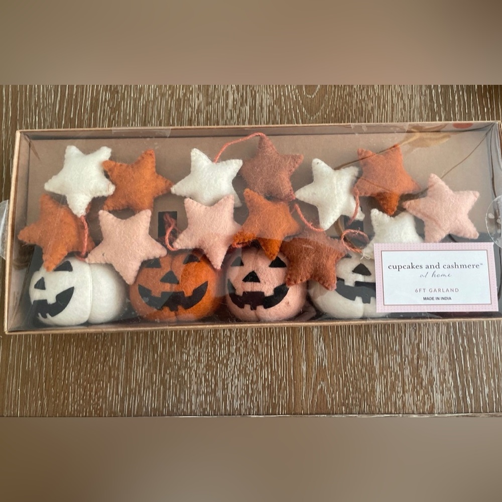 Star and Pumpkin 6’ Halloween Felt Garland. Cupcakes and cashmere. New